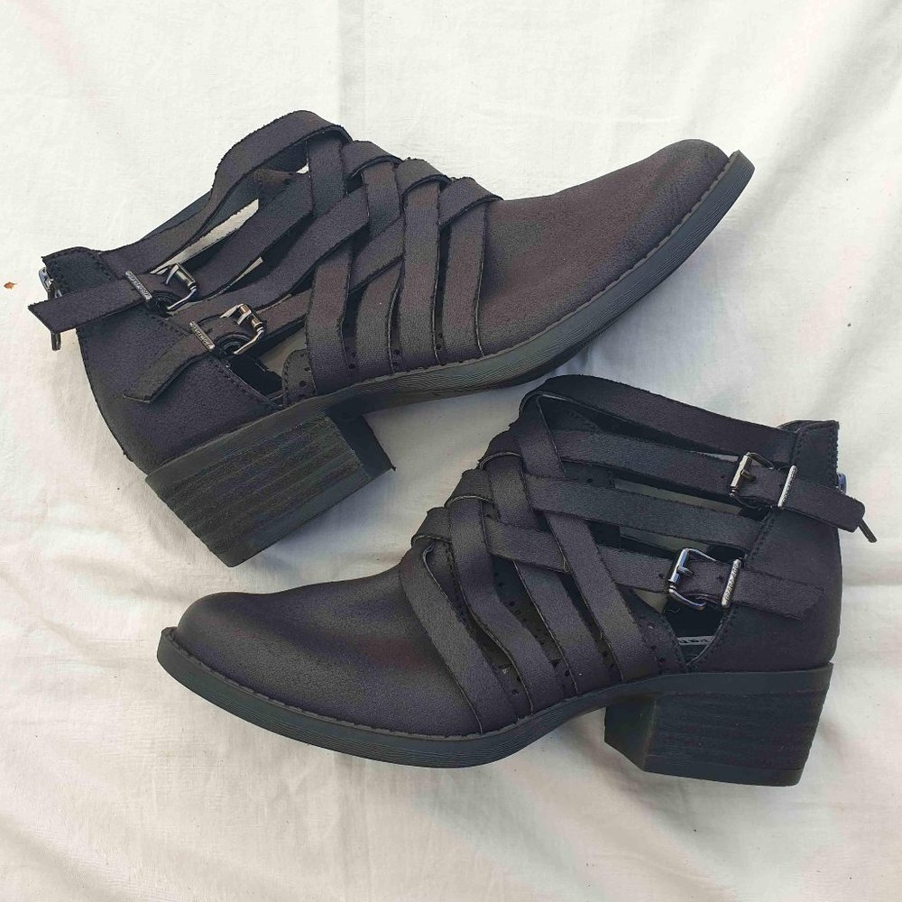 Not Rated Geal heel shoe Black #6